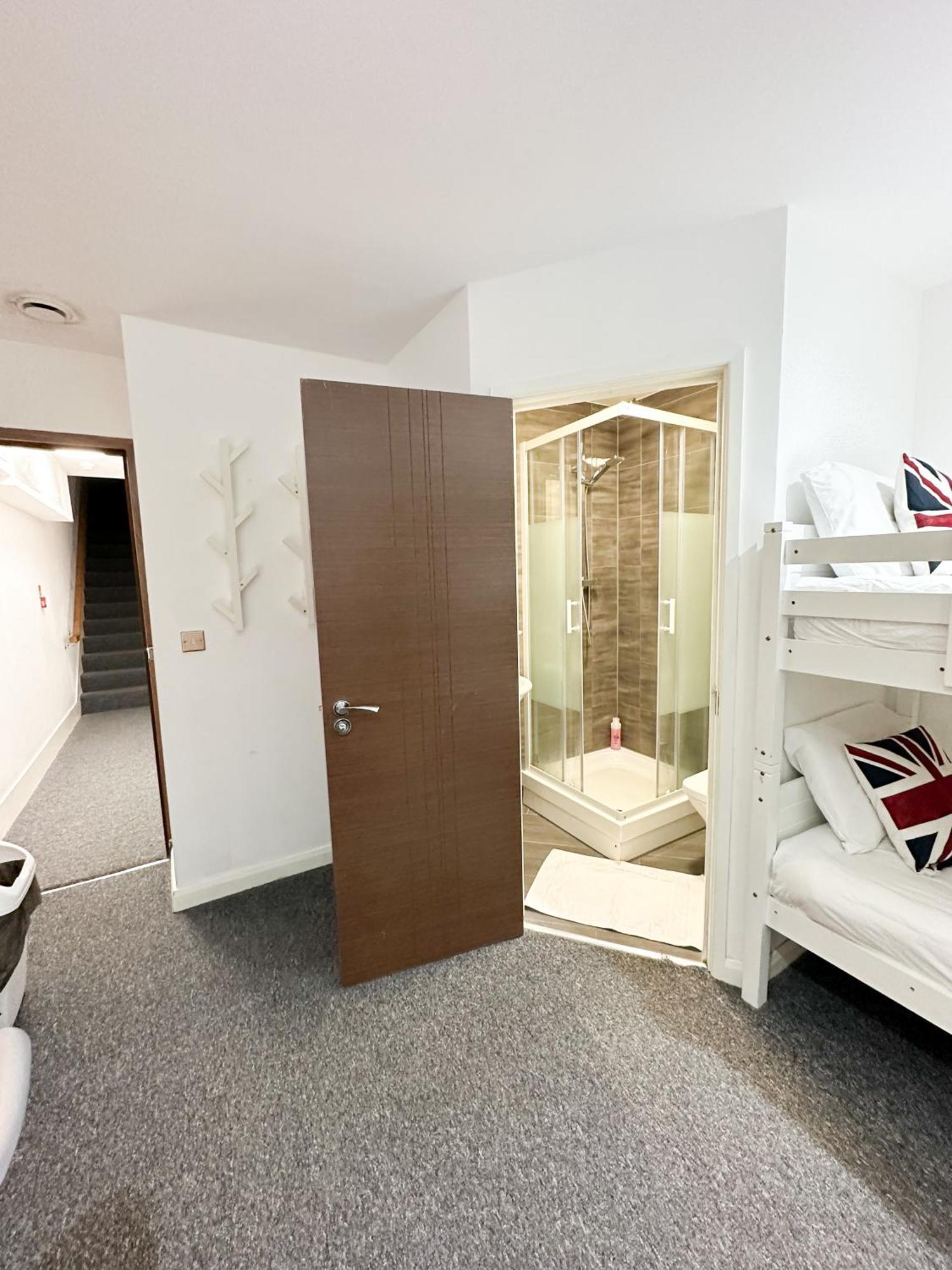 205 Earls Court Rooms London Bagian luar foto
